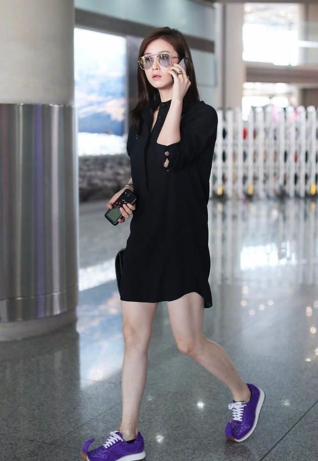 蒋欣腿粗怎么了，从来不遮掩，穿短裤也坚持不修图！