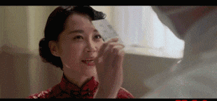 《邪不压正》49岁许晴美得让人挪不开眼睛!