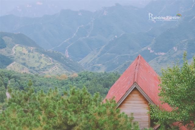 群山之巅寻一处森林乡居，京郊房山赏秋胜地推荐