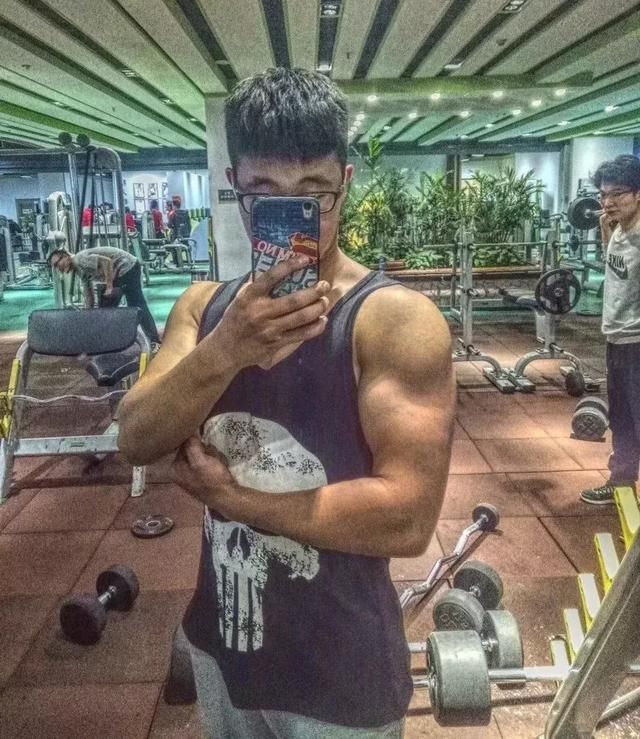 健身对人能有多少改变?不仅让他身体强壮,更使