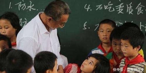 教师将要涨工资，学生家长意见大，原因真“现实”！