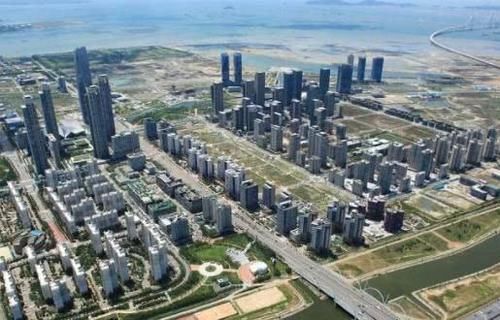  [中国]世界最大填海造地项目在中国，耗资400亿，造地面积超迪拜