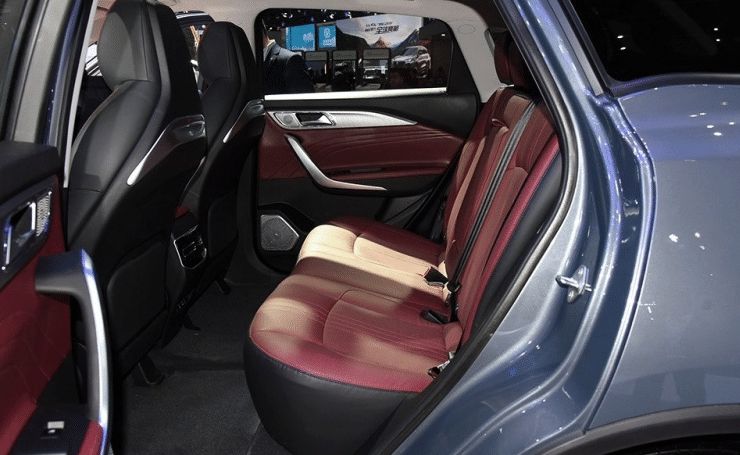 『上市』哈弗H6又有新对手了,车长4米8档次不输奥迪,不足11万上市要火