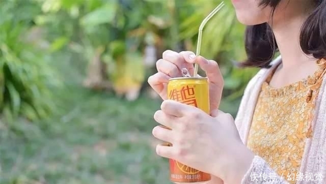  [女人]精致女人，包包里永远会有这4样东西