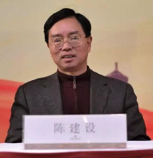 “提前退休”前一年开始疯狂敛财的厅官