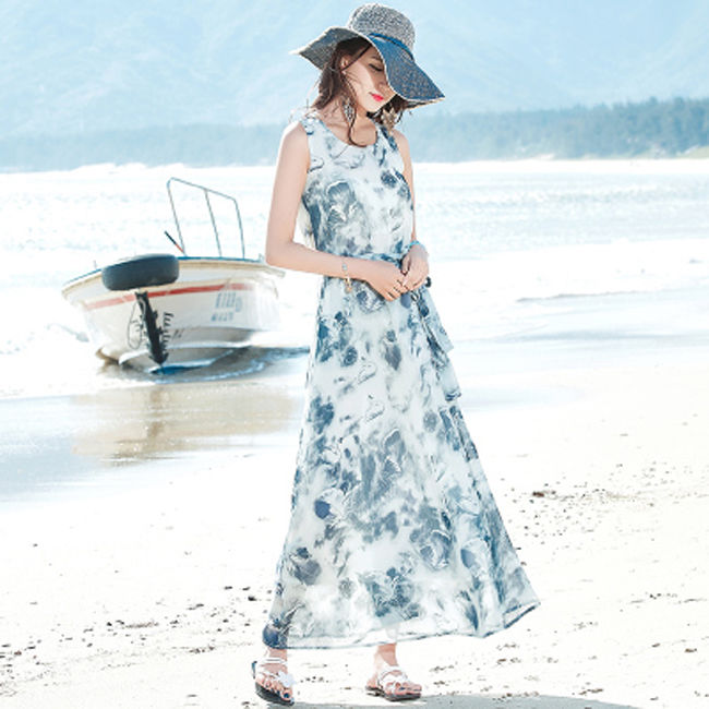 今年流行这样的“沙滩裙”，比比基尼还撩人，震撼所有人的眼球