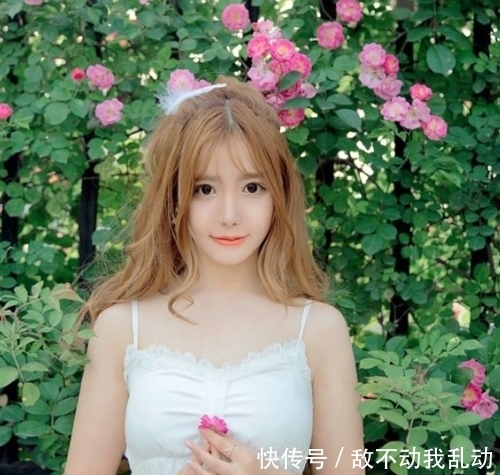『少女』小清新黄发少女,花丛中唯美写真