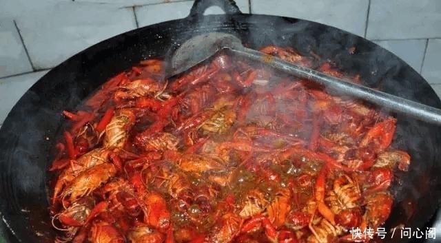 鱼塘|乡下堂哥家鱼塘钓龙虾, 新鲜的猪肝pk青蛙做饵