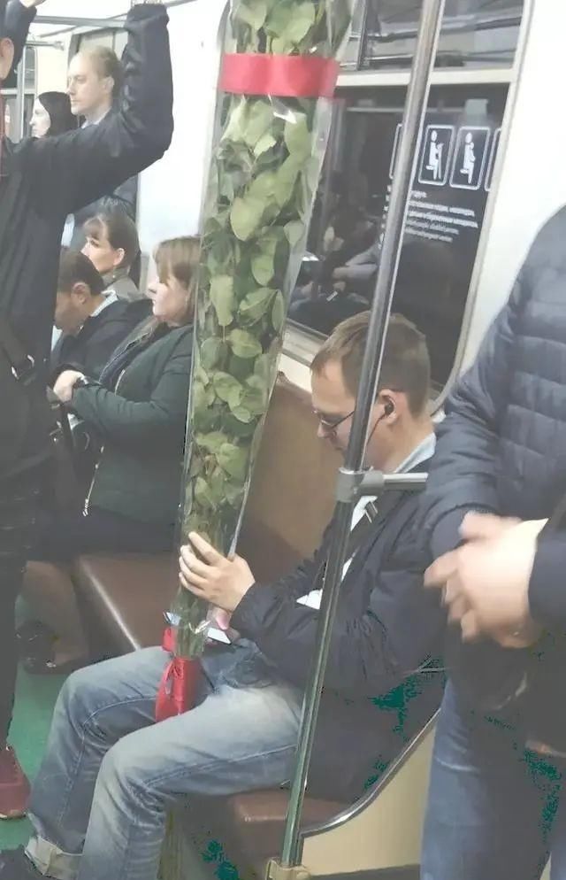  时尚@时尚圈迷惑行为大赏!设计师的脑子到底在想什么?