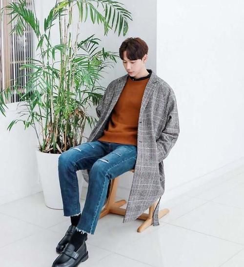 发愁@男生们还在为穿搭发愁?格纹元素穿搭,让你一秒变帅气boy
