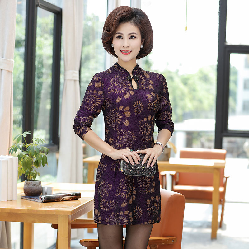 任秋风十里，也比不上穿旗袍的你