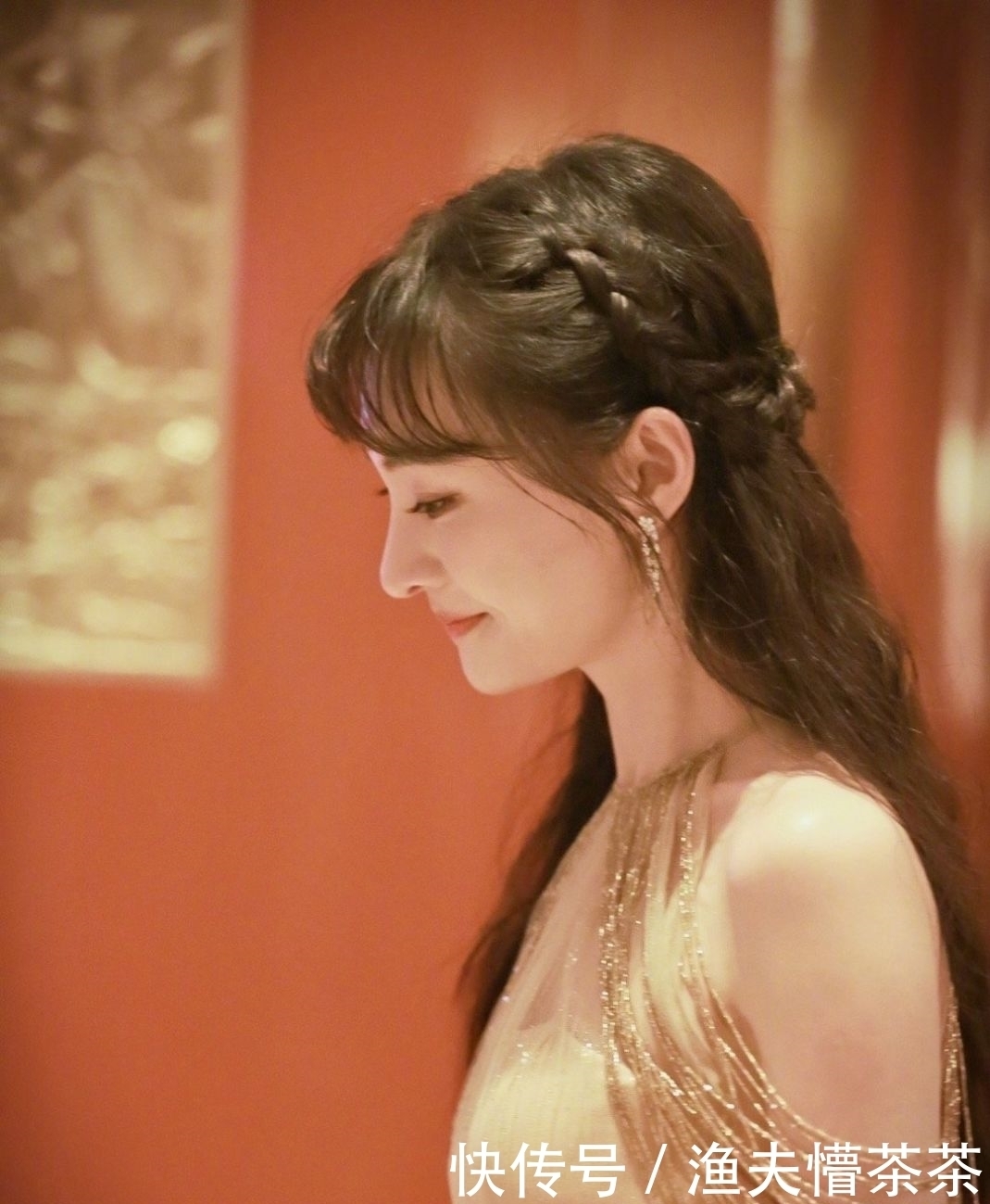 [低调]范冰冰不走红毯造型也变低调，不及郭碧婷性感，不如同框郑爽惊艳