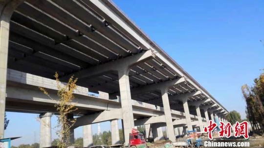 北京大兴国际机场高速公路全线贯通 预计明年6月通车