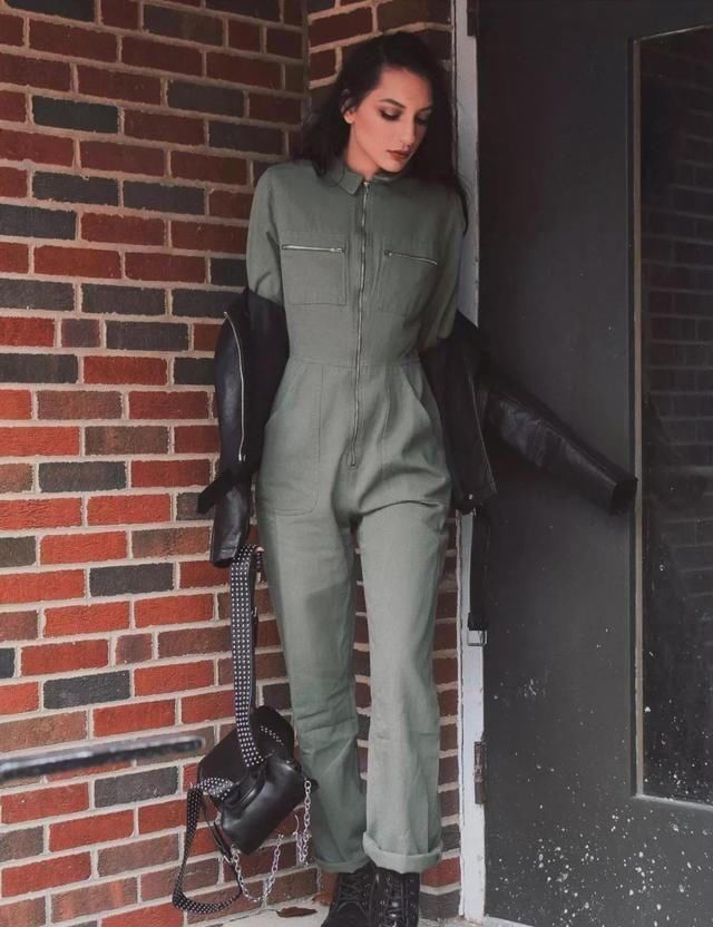  小编建议：小个子女生买鞋子，尽量避开这3种款式！难搭又显土，谁穿谁丑