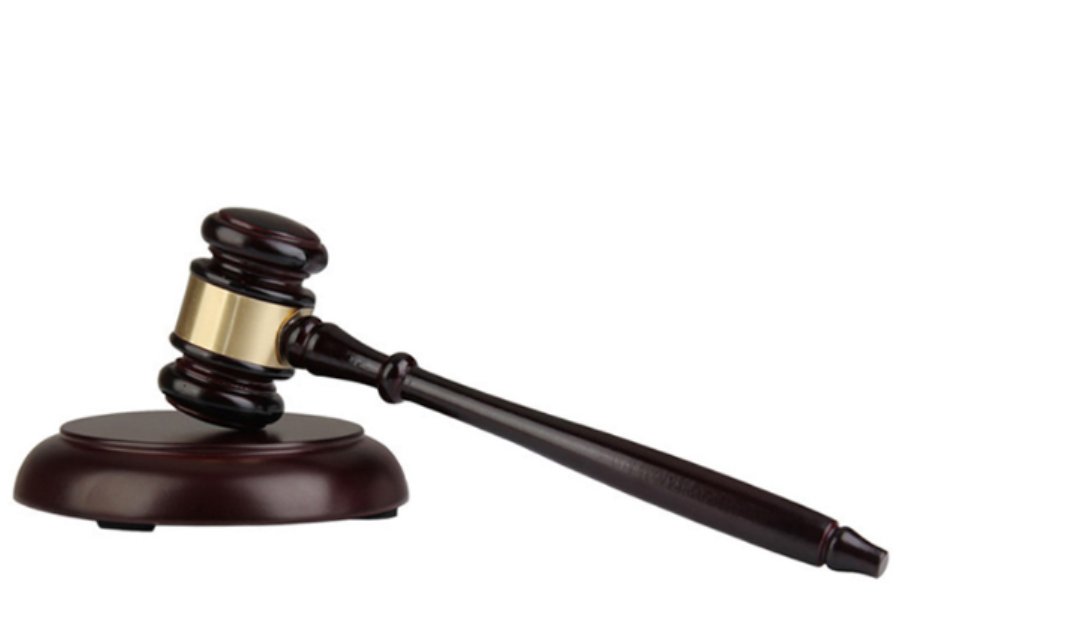  驾驶舱■桂林航空回应乘客进入驾驶舱，航空公司当事机长终身停