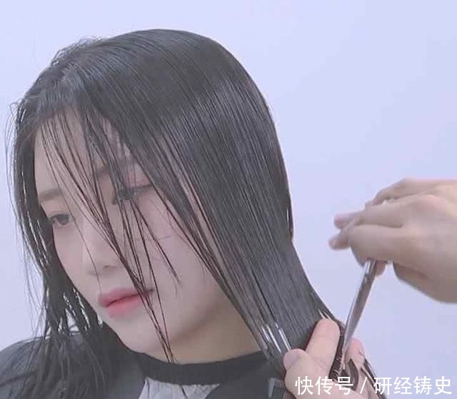  大妈■卷发太土像大妈？推荐给你4种减龄妙招，让你美到没朋友