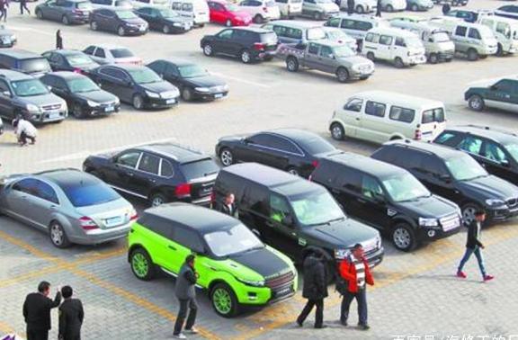 大量浸水车即将上市，3万买30万的车划算吗？老司机这样说