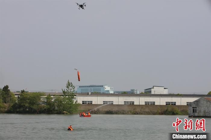  救援@湖北汉江消防开展跨区域水域救援实战拉动演练