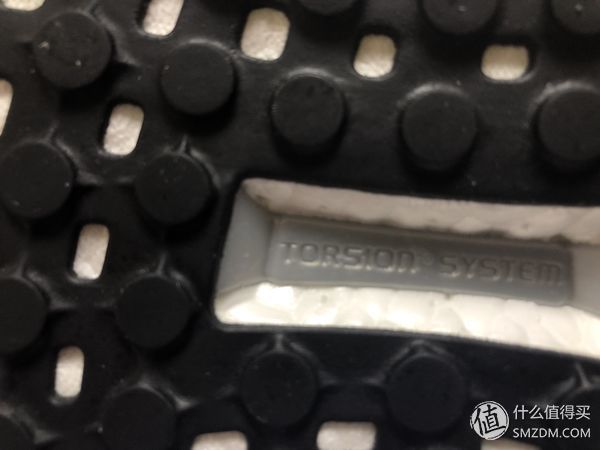 阿迪达斯难得的一双严肃跑鞋--Adidas Supernova 开箱