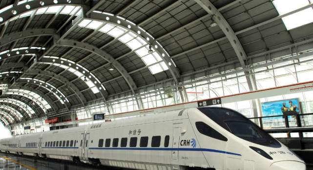 中国最牛的三个火车站，不用转车就能通往全国各个省会，你去过吗