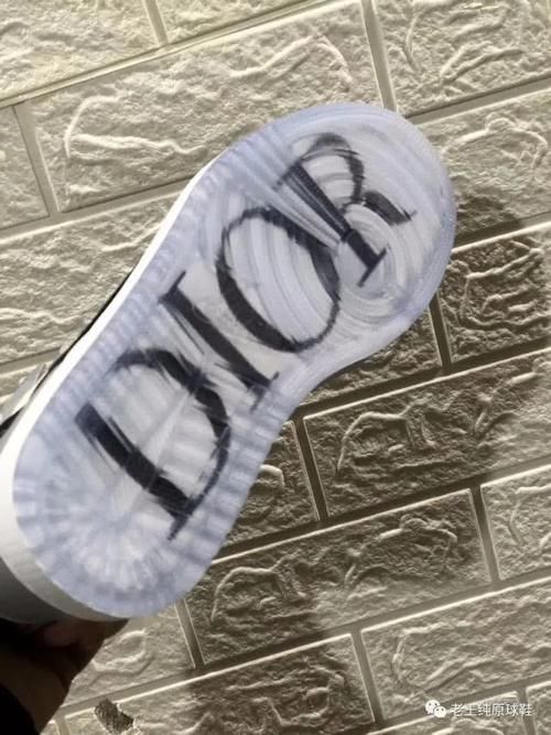 「迪奥」Dior X AJ1大迪奥第一批纯原实拍测评!奢侈品与潮流的联名之作