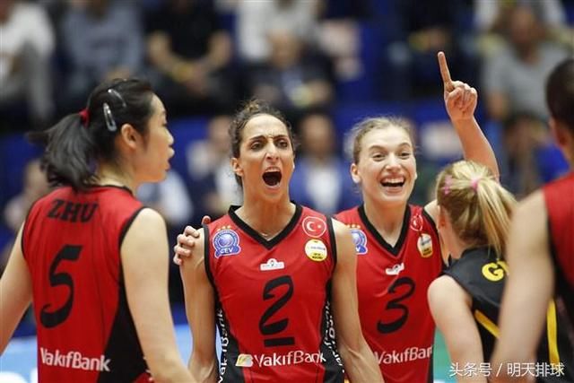 瓦基弗银行半决赛3-2险胜科内挺进欧冠决赛