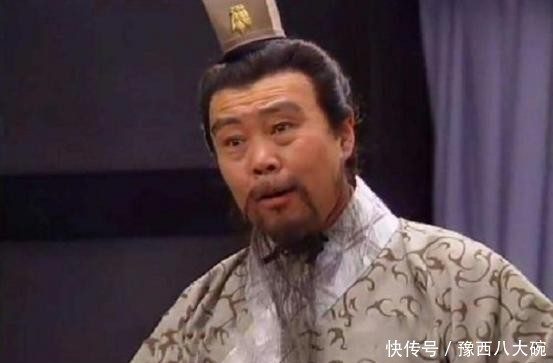  「孔融」四岁让梨的孔融，令刘备曹操都恭恭敬敬，他当时的地位有多高？