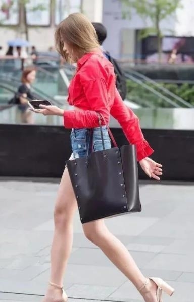  『回家吧』街拍 图7小姐姐, 你脚上的纹身我想仔细看一下, 你跟我回家吧