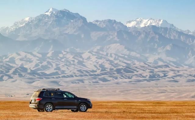 中国最美公路 一年仅开放5个月