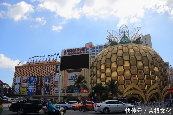 因大海到三亚，爱上大海