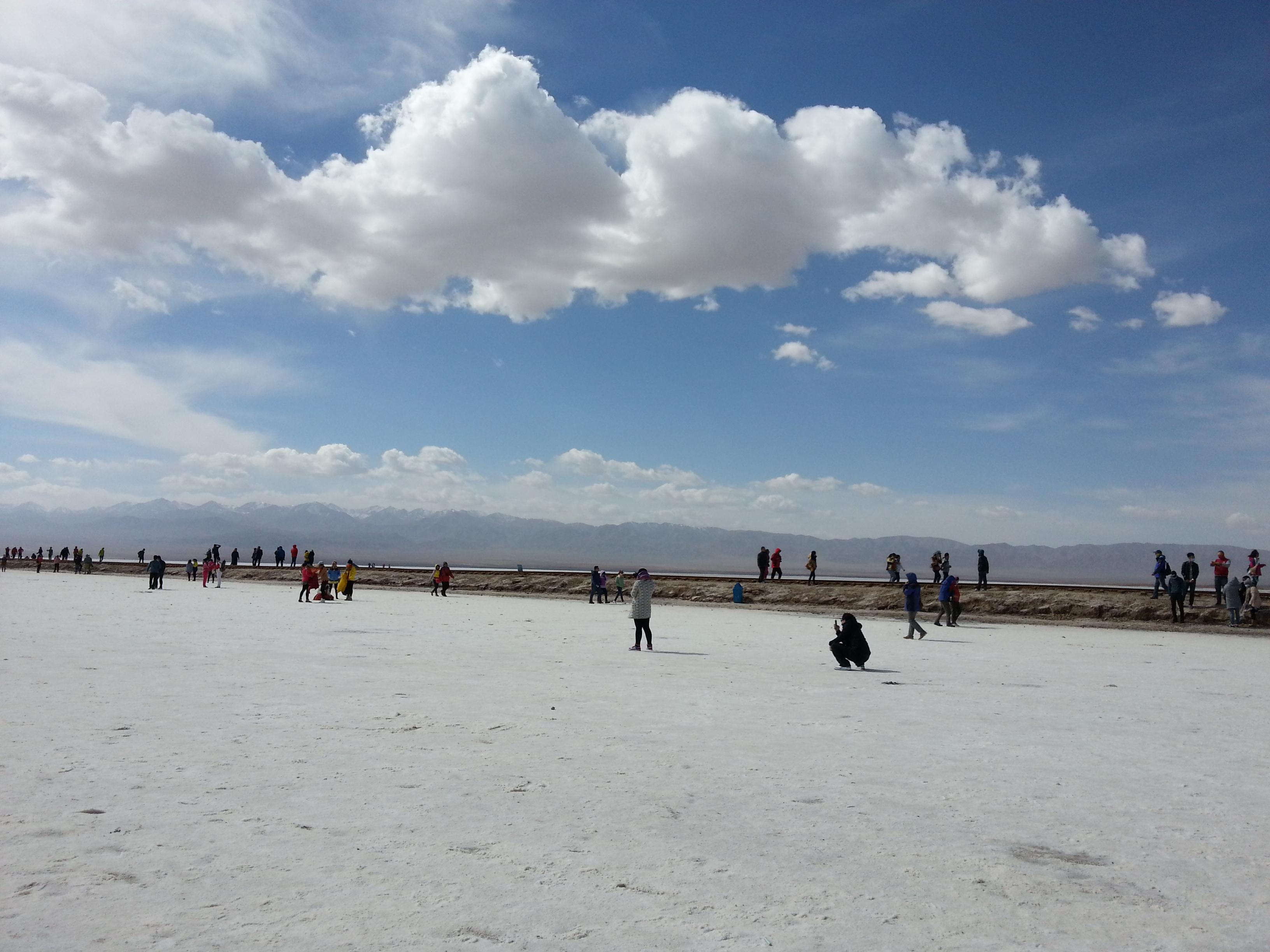中国最独特的桥，旁边直接挖“土”建造，没有桥墩、水流