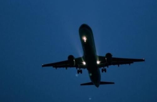 为何凌晨机票便宜还快，喜欢坐的人却很少？乘客：坐一次你就知道