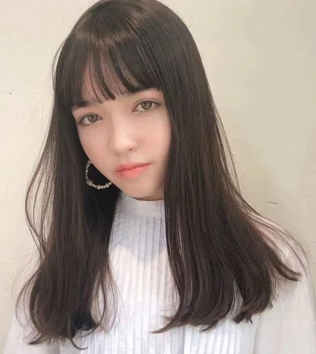  显得更加：你是什么肤色,就染什么发色,染对了超显白!
