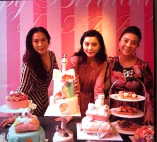 亲姨张传伶辟谣范冰冰处境堪忧“疑似落难”：她挺好的，大家放心