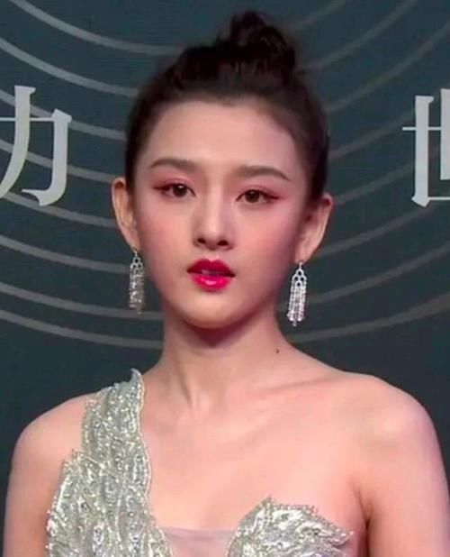 『 生图』刘亦菲仙,杨幂艳,赵丽颖美!郑爽鼻子下巴被热议,baby有黑眼圈