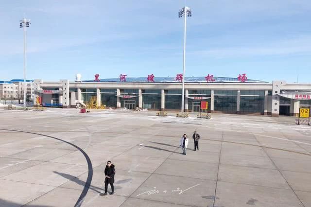 中国最冷的机场之一，零下30度需要步行上飞机，南方游客都傻了