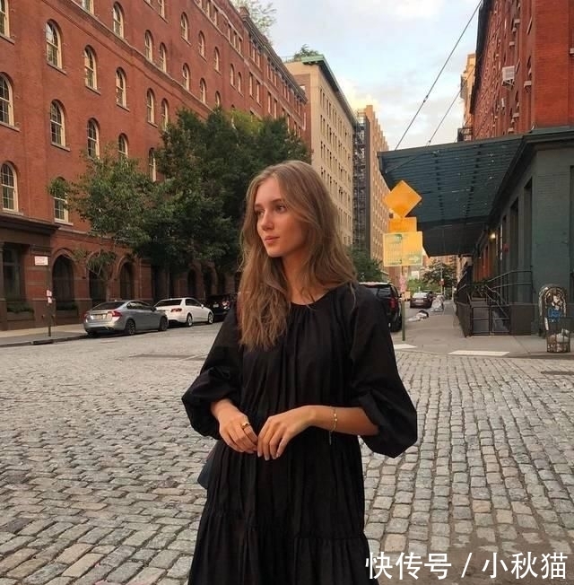  春天■春天到了，法国女人都在穿什么裙子？