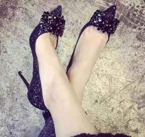 穿高跟鞋闪烁出你的精彩搭配！