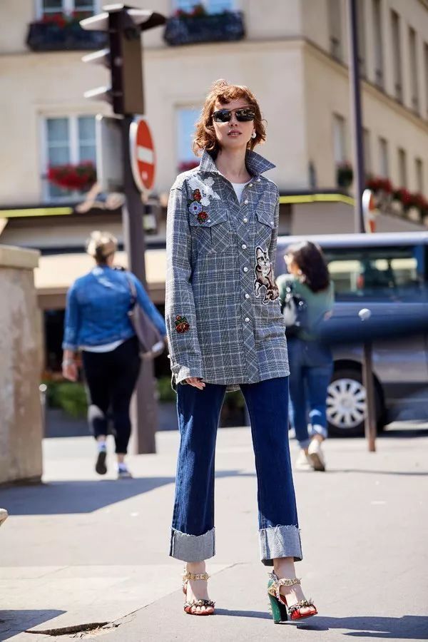 什么?听说现在合格的猫奴都直接把猫主子穿在身上了!