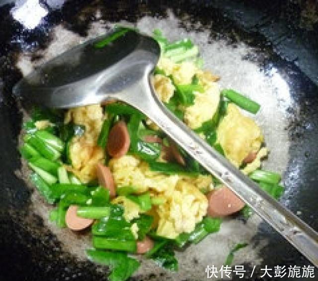 『小炒』牛肉肠炒鸡蛋,鲜香美味的小炒,做法简单便捷