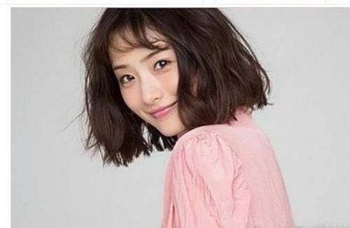 『女生』大脸女生修脸减龄发型,你喜欢哪一款?