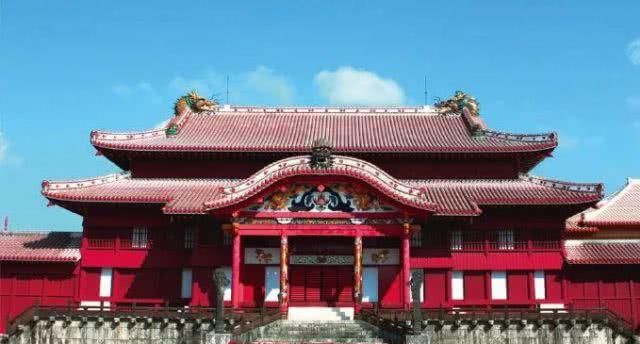 突发！世界文化遗产冲绳首里城大火，正殿、北殿完全被烧毁