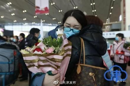  病区■再出发！第11批天津医疗队172人赴武汉接管重症病区