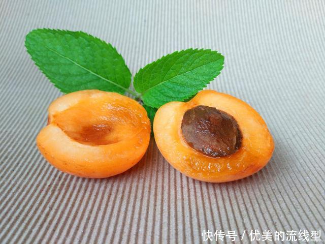  [补足]女人别不舍得保养，拿它当零食，补足胶原蛋白，紧致肌肤显年轻