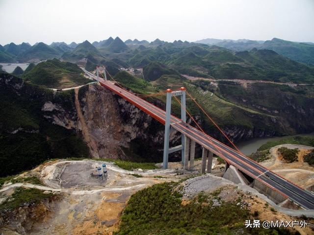 中国藏在深山的宏伟大桥，叫不出名字却让人叹为观止