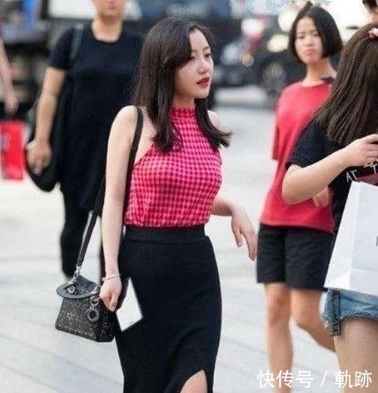 『气质』年轻美女街拍很萌很可爱的美女,具有温婉气质