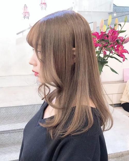  #青木#Lisa回归棕发色！2020年亚麻发色推荐，青木棕发色显白又高级！