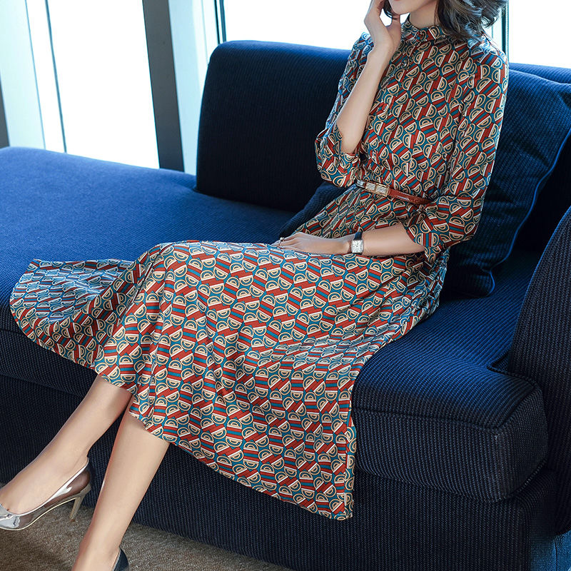 我承认，这“小香风”裙虽小贵，但确实漂亮!建议35-50岁穿