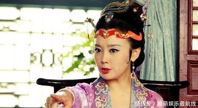 荣国府里■红楼梦:第一次小产,第二次流产,第三次血山崩,王熙凤身子被谁糟蹋坏了?