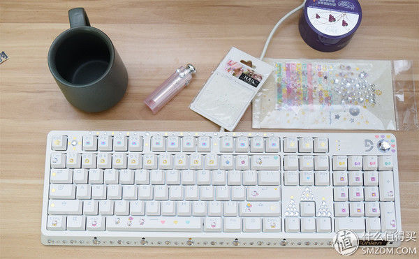 bulin bulin 女生向的白色键盘会是怎么样?